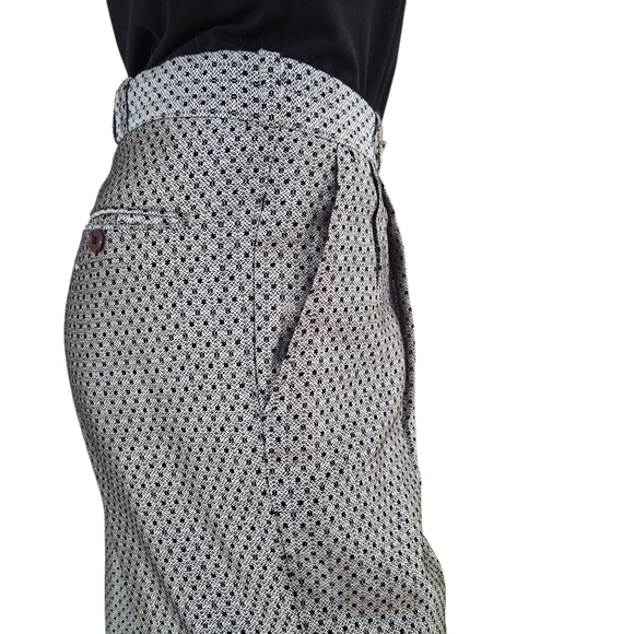 Vintage Scenario Women's Wool metallic Silver and black geometric pattern pants - Picture 6 of 16